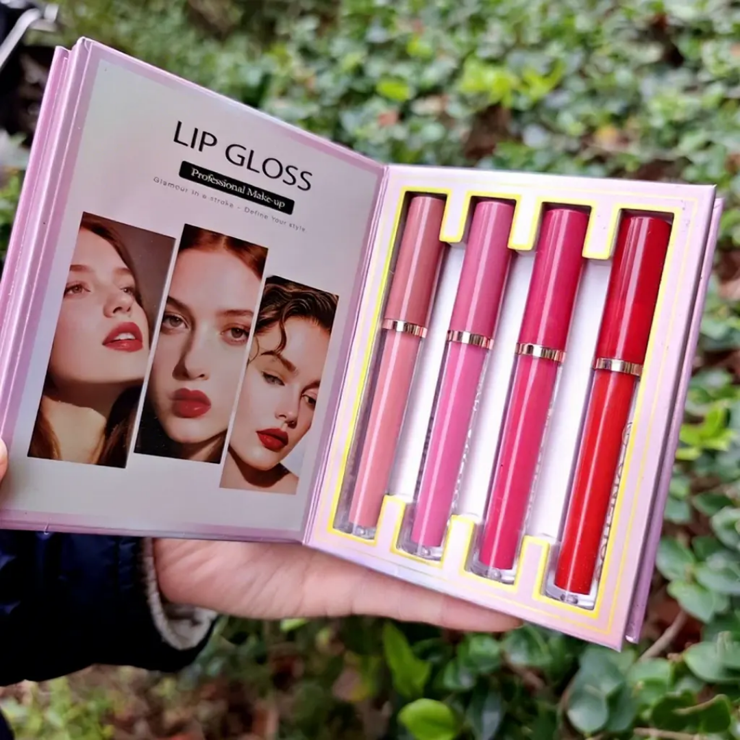 Oneyioo Multi-Layer All-In-One Makeup Palette Set (Eyeshadow, Blush, Highlighter & Lipsticks)