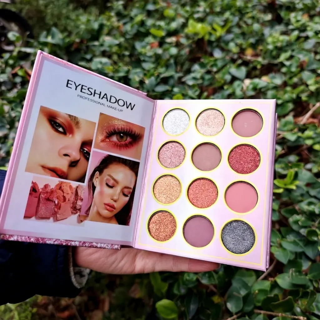 Oneyioo Multi-Layer All-In-One Makeup Palette Set (Eyeshadow, Blush, Highlighter & Lipsticks)